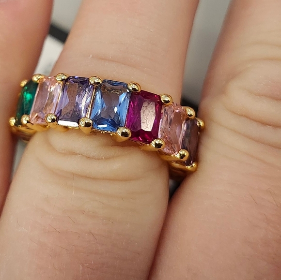 NWT Kate Spade Gold-Tone Rainbow Joy Baguette Ring SIZE 7 - Picture 1 of 5